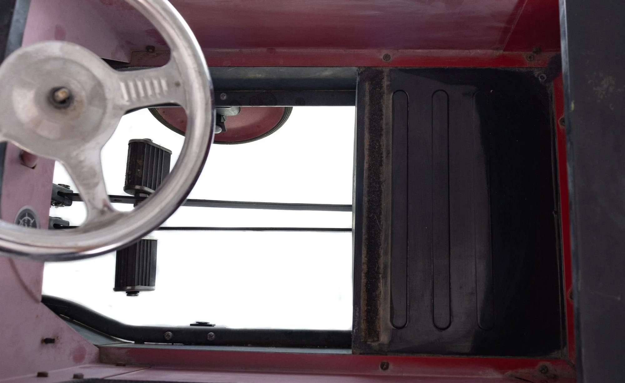Vintage pedal car; Lil Red - Image 5